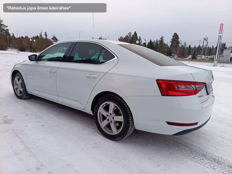Skoda Superb vaihtoauto