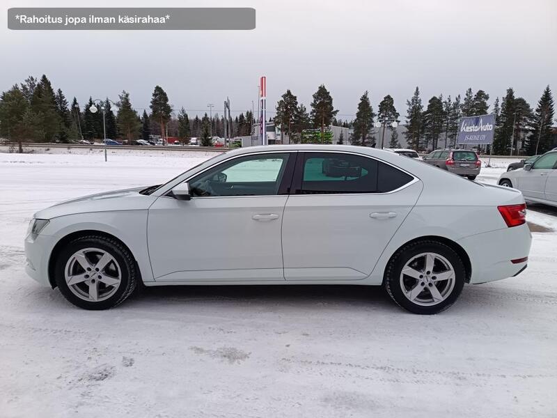 Skoda Superb vaihtoauto