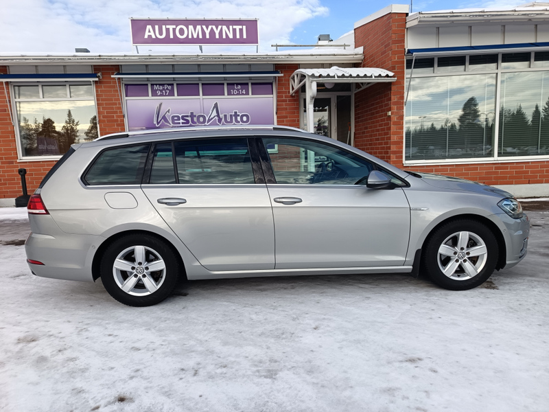 Volkswagen Golf vaihtoauto