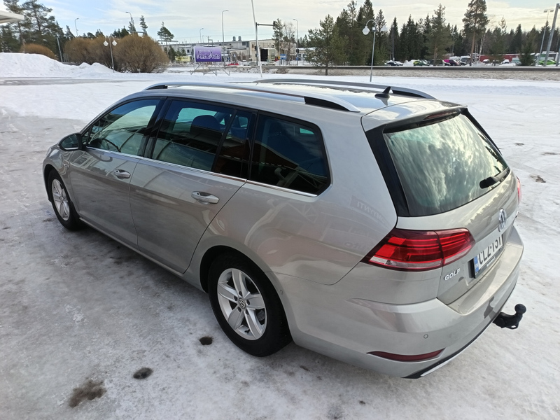 Volkswagen Golf vaihtoauto