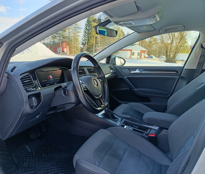 Volkswagen Golf vaihtoauto