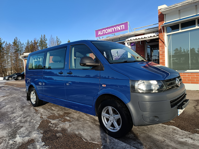 Volkswagen Caravelle vaihtoauto