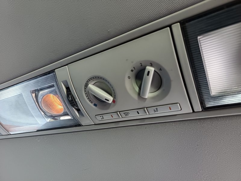 Volkswagen Caravelle vaihtoauto