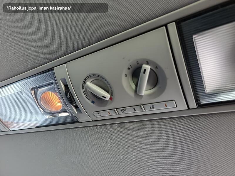 Volkswagen Caravelle vaihtoauto