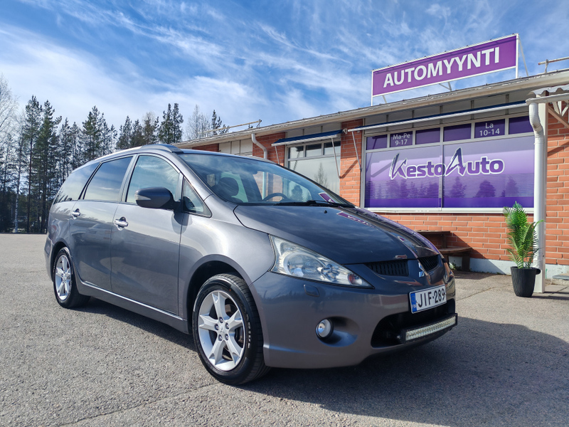 Mitsubishi Grandis vaihtoauto