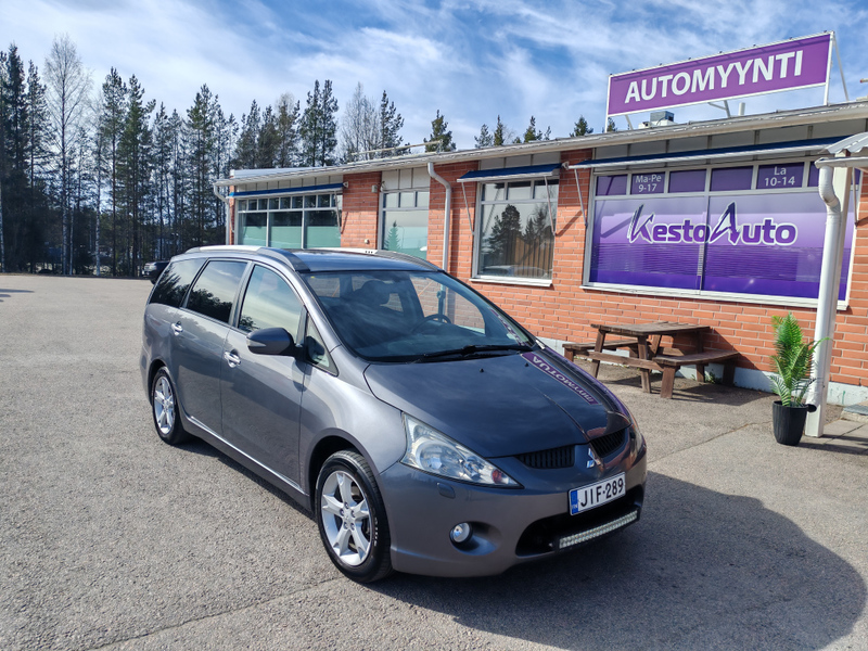 Mitsubishi Grandis vaihtoauto