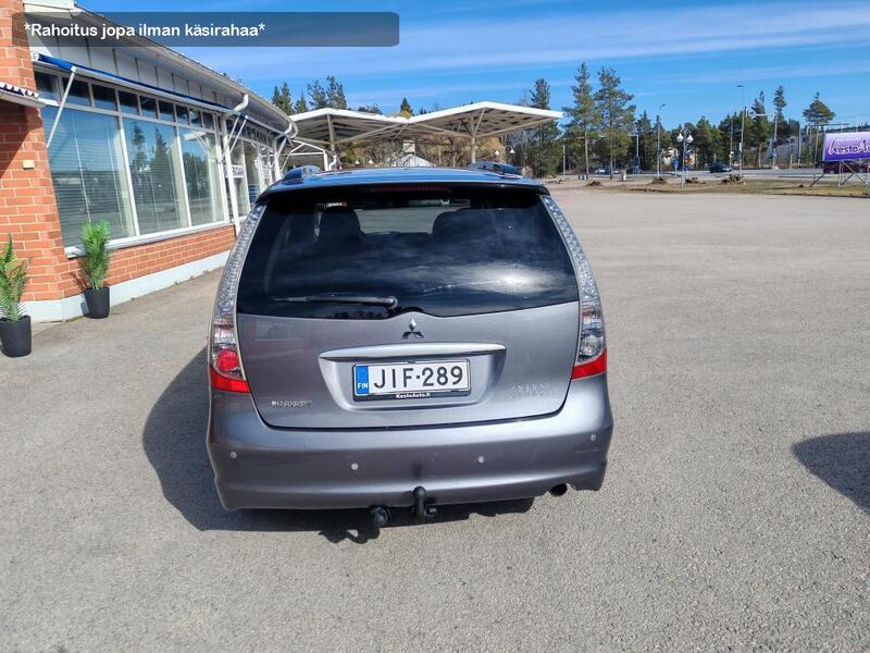Mitsubishi Grandis vaihtoauto