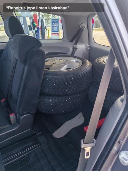 Mitsubishi Grandis vaihtoauto