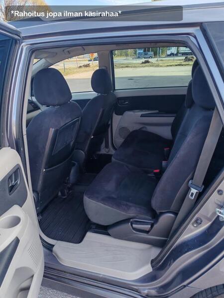 Mitsubishi Grandis vaihtoauto