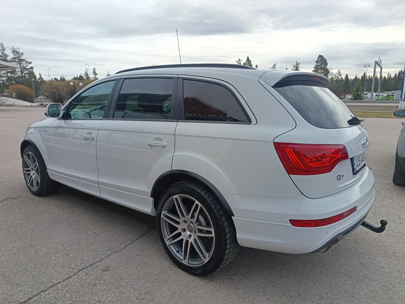 Audi Q7 vaihtoauto