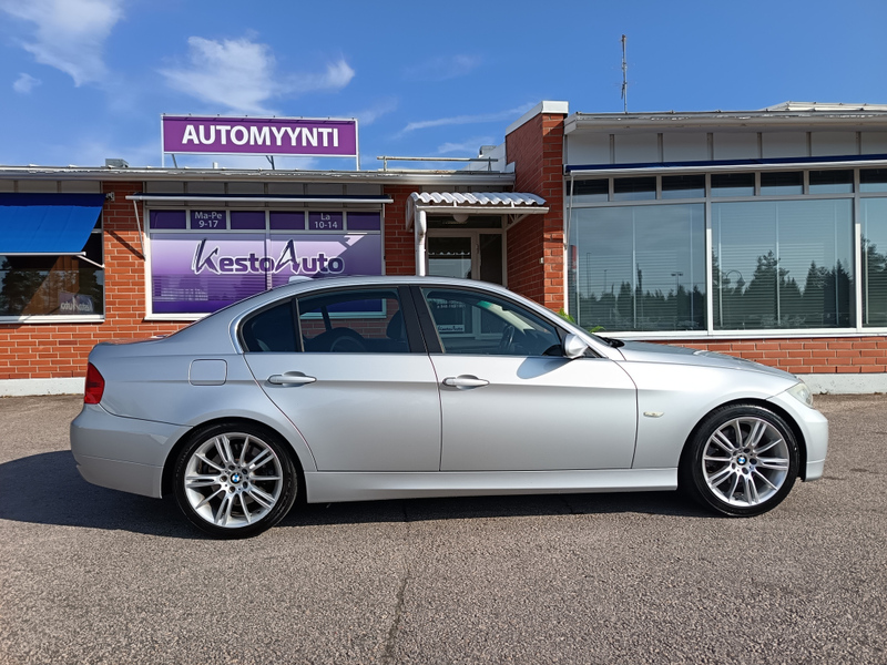 BMW 330 vaihtoauto