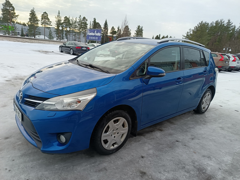 Toyota Verso vaihtoauto