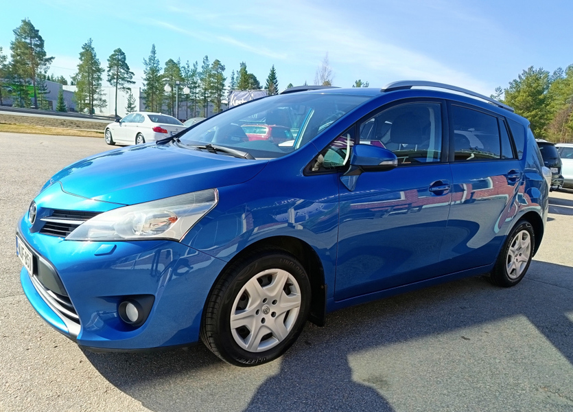 Toyota Verso vaihtoauto