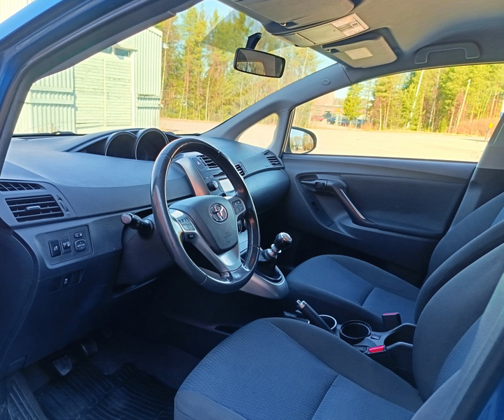 Toyota Verso vaihtoauto