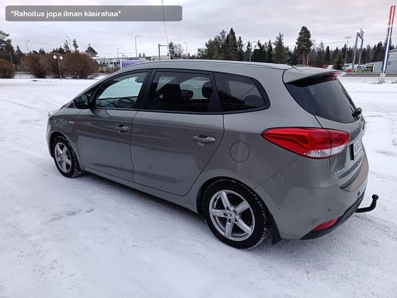 Kia Carens vaihtoauto