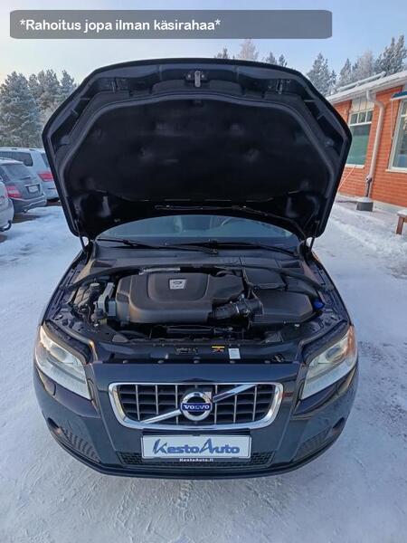 Volvo V70 vaihtoauto