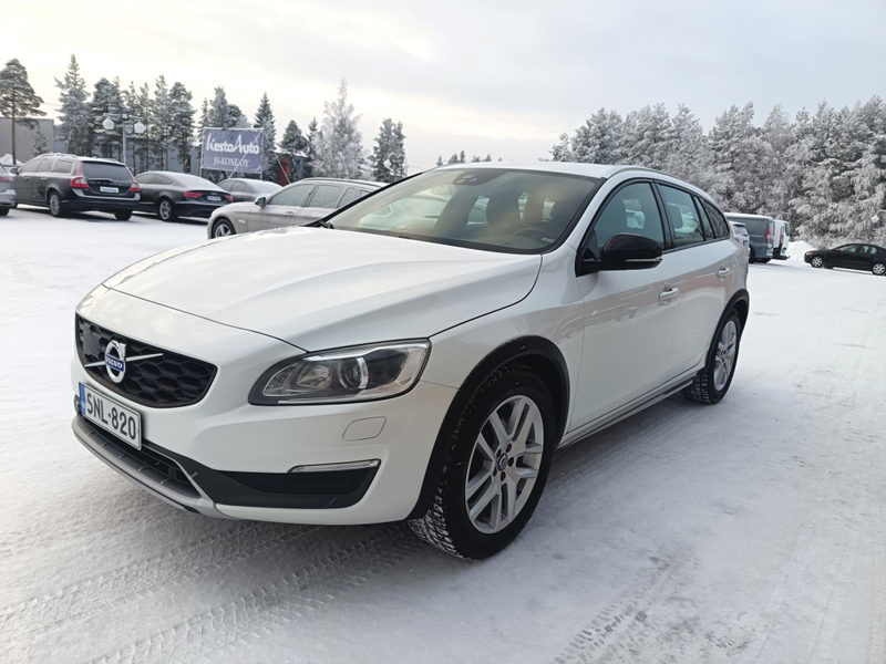 Volvo V60 Cross Country vaihtoauto