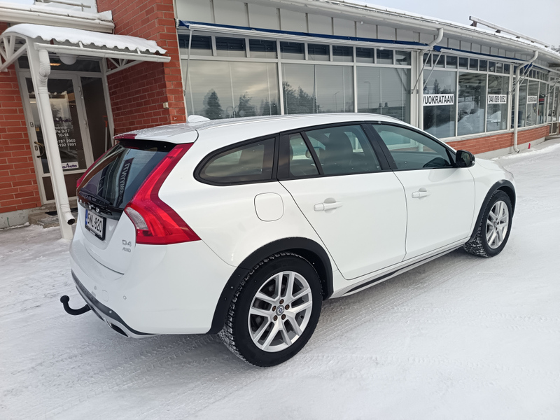 Volvo V60 Cross Country vaihtoauto