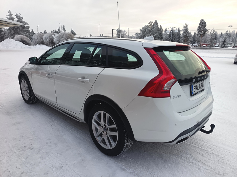 Volvo V60 Cross Country vaihtoauto