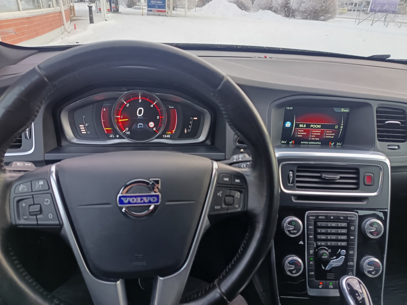 Volvo V60 Cross Country vaihtoauto