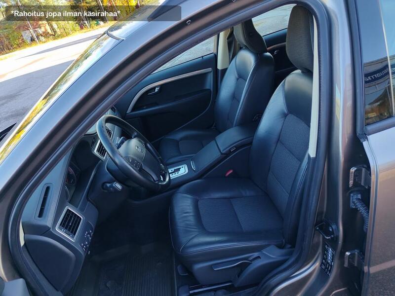 Volvo V70 vaihtoauto