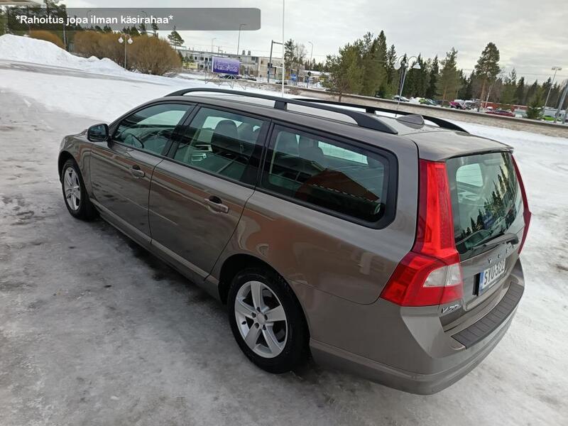 Volvo V70 vaihtoauto