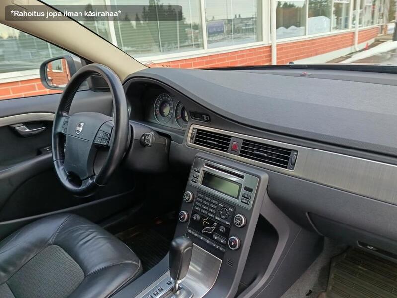 Volvo V70 vaihtoauto