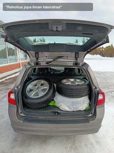 Volvo V70 vaihtoauto