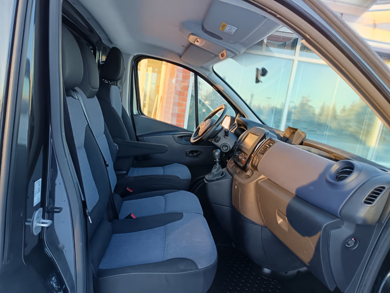 Opel Vivaro vaihtoauto