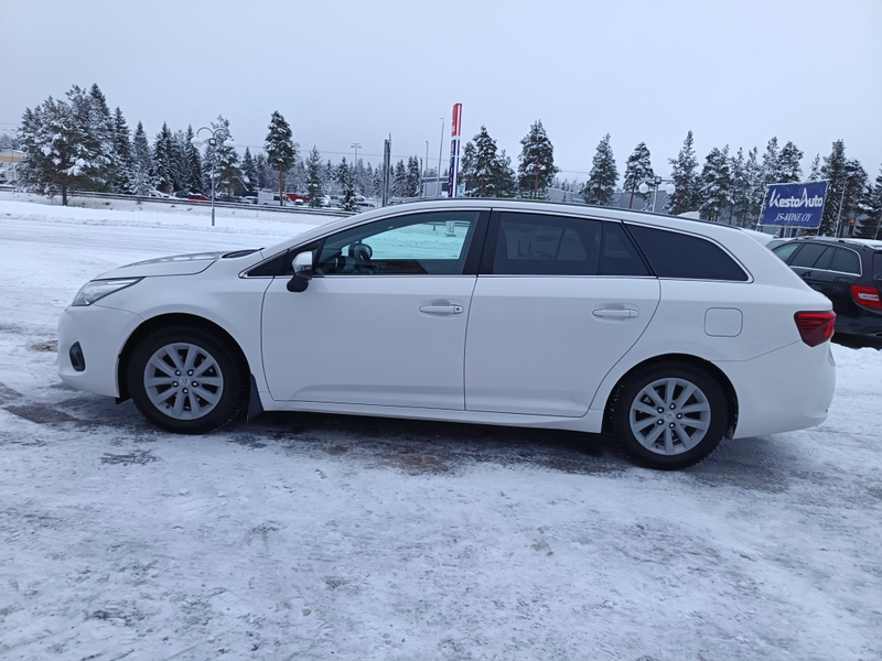 Toyota Avensis vaihtoauto