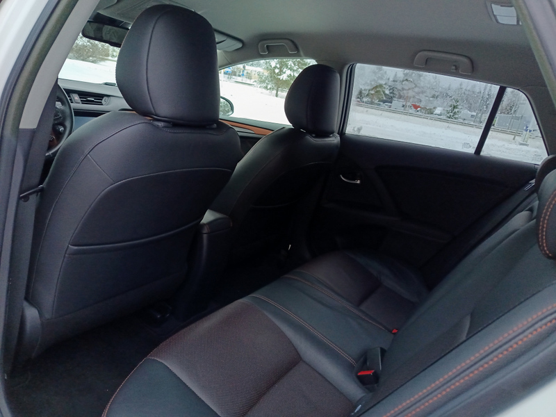 Toyota Avensis vaihtoauto