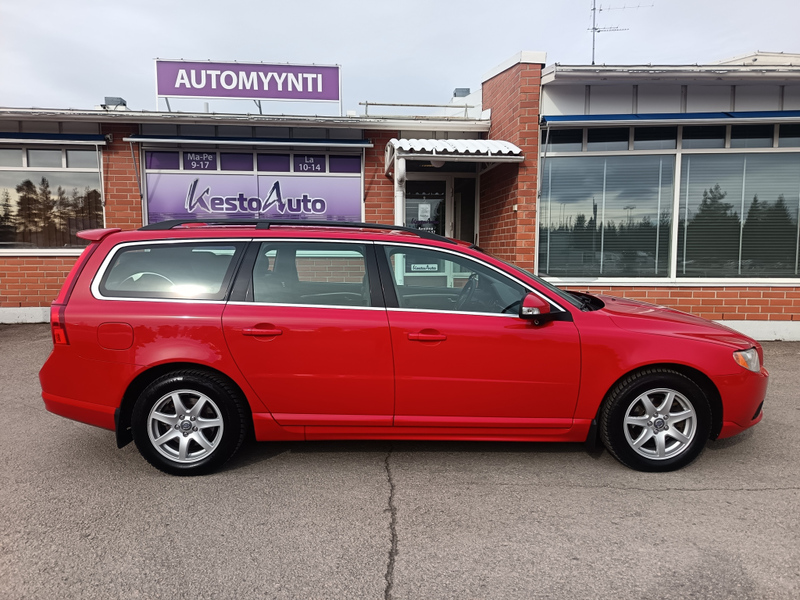 Volvo V70 vaihtoauto