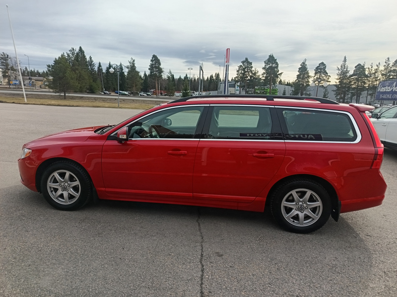 Volvo V70 vaihtoauto