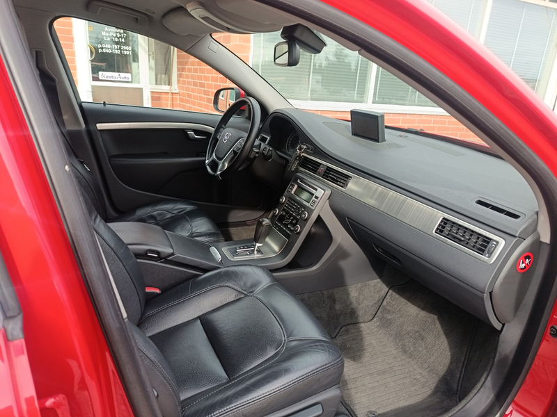 Volvo V70 vaihtoauto