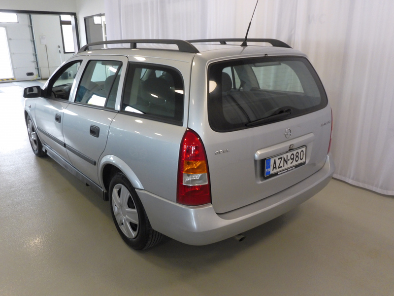Opel Astra vaihtoauto