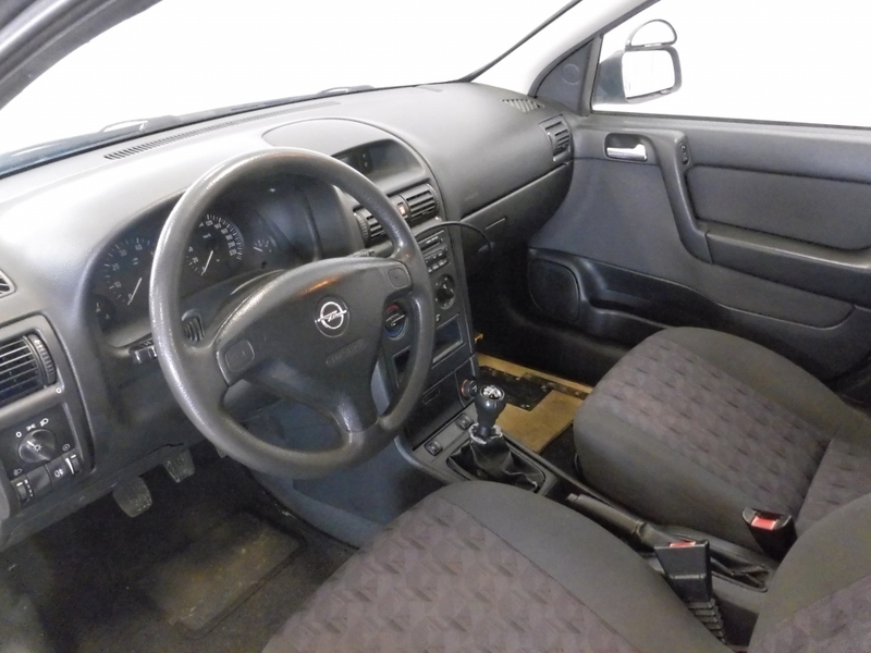 Opel Astra vaihtoauto