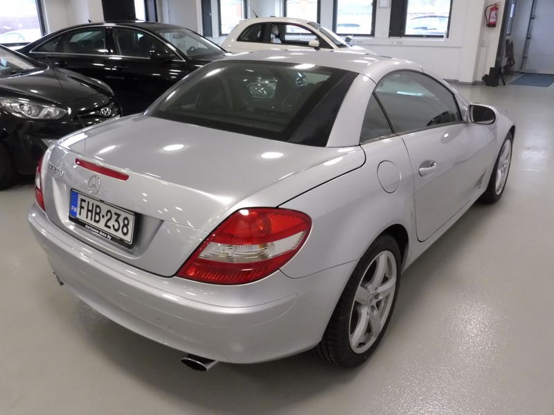 Mercedes-Benz SLK vaihtoauto