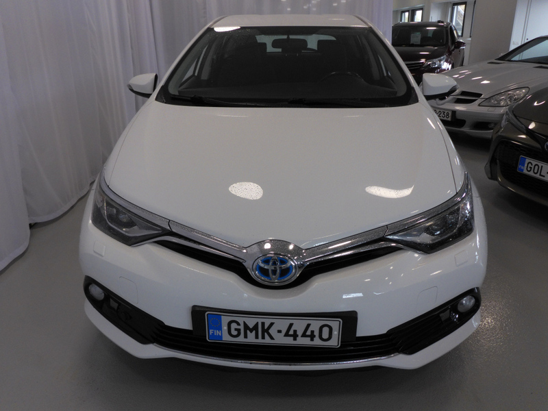 Toyota Auris vaihtoauto