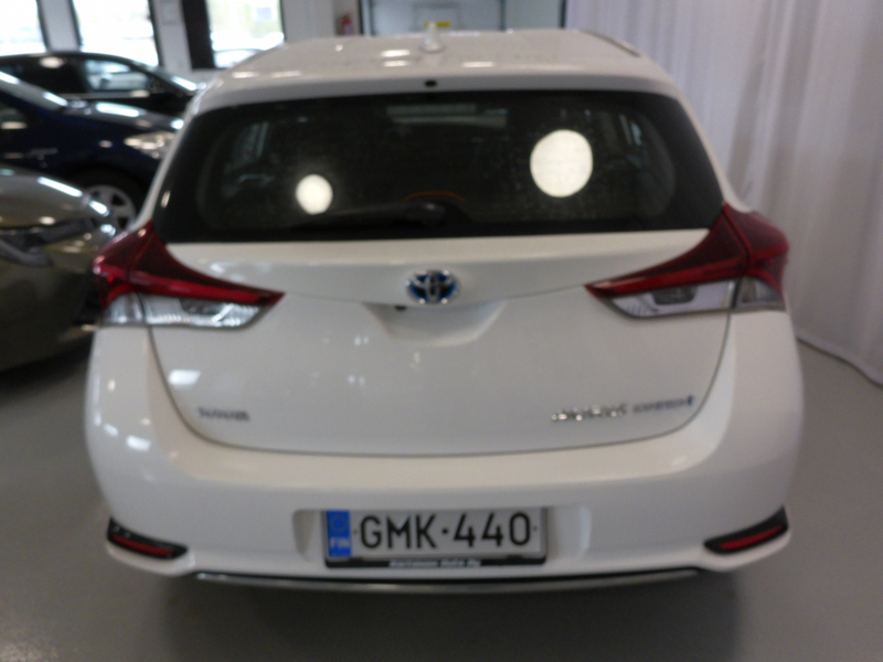 Toyota Auris vaihtoauto