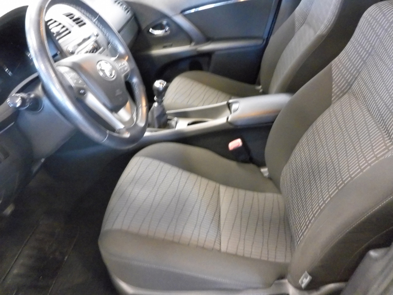 Toyota Avensis vaihtoauto