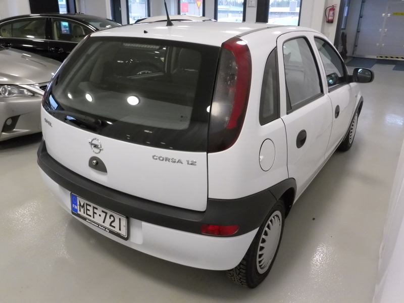 Opel Corsa vaihtoauto