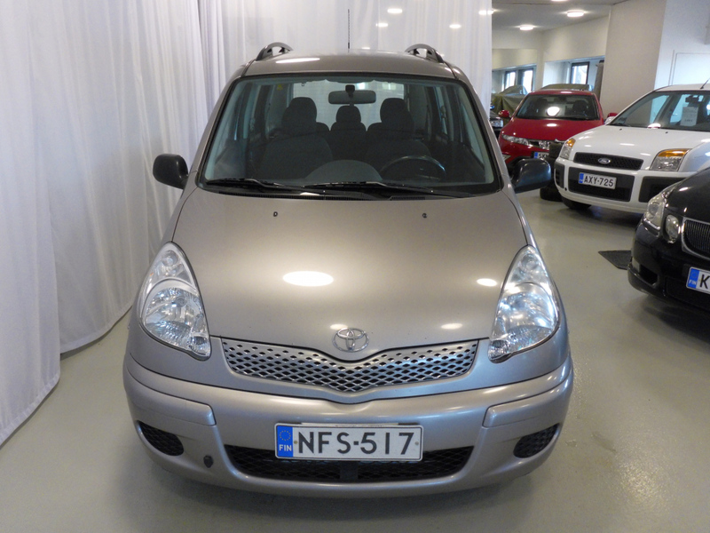 Toyota Yaris vaihtoauto