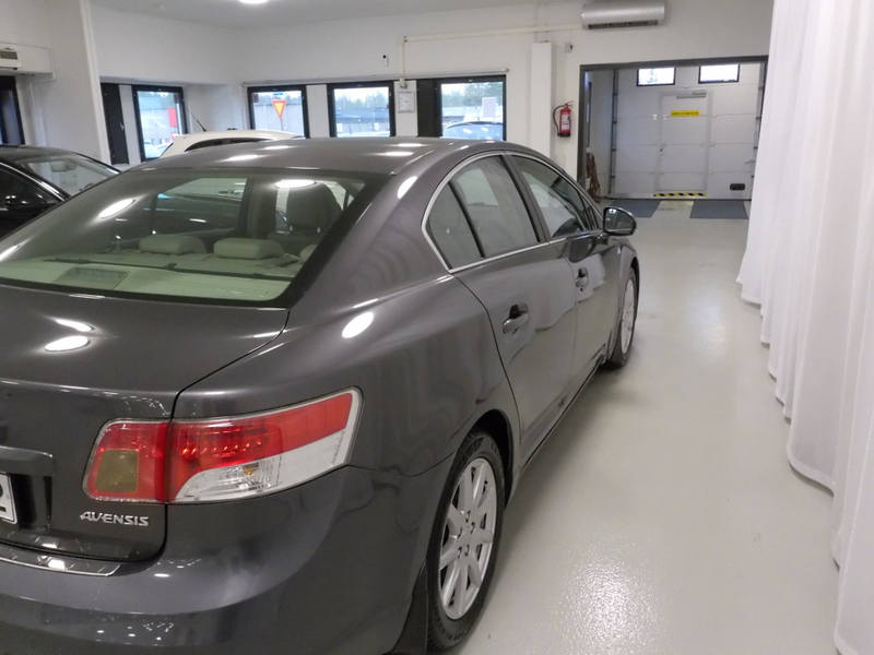 Toyota Avensis vaihtoauto