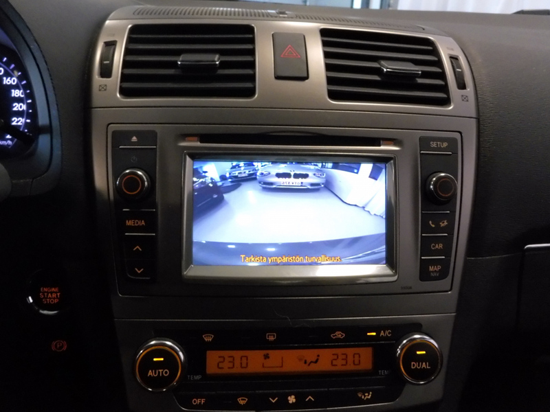 Toyota Avensis vaihtoauto