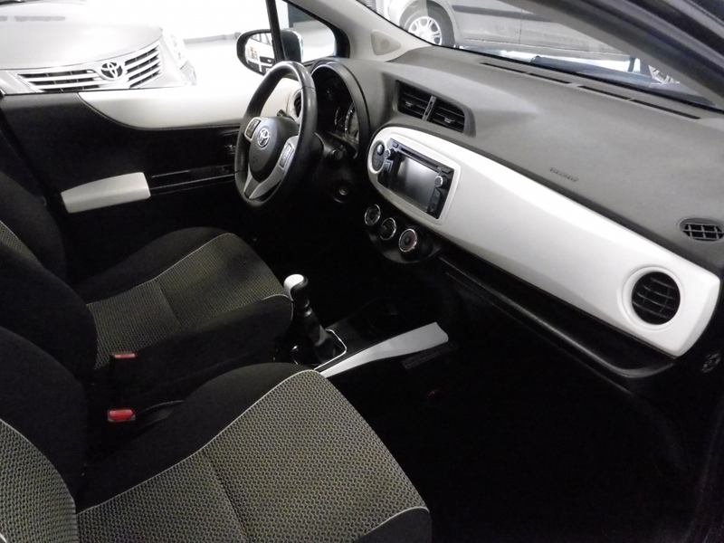 Toyota Yaris vaihtoauto