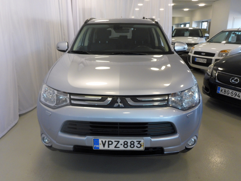 Mitsubishi Outlander vaihtoauto
