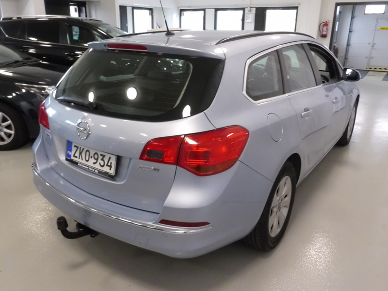 Opel Astra vaihtoauto