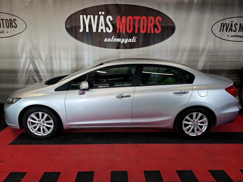 Honda Civic vaihtoauto