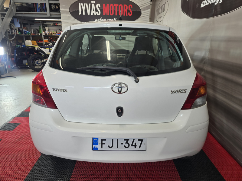 Toyota Yaris vaihtoauto