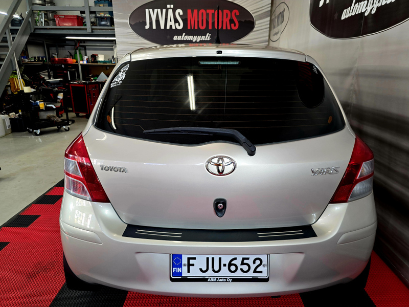 Toyota Yaris vaihtoauto